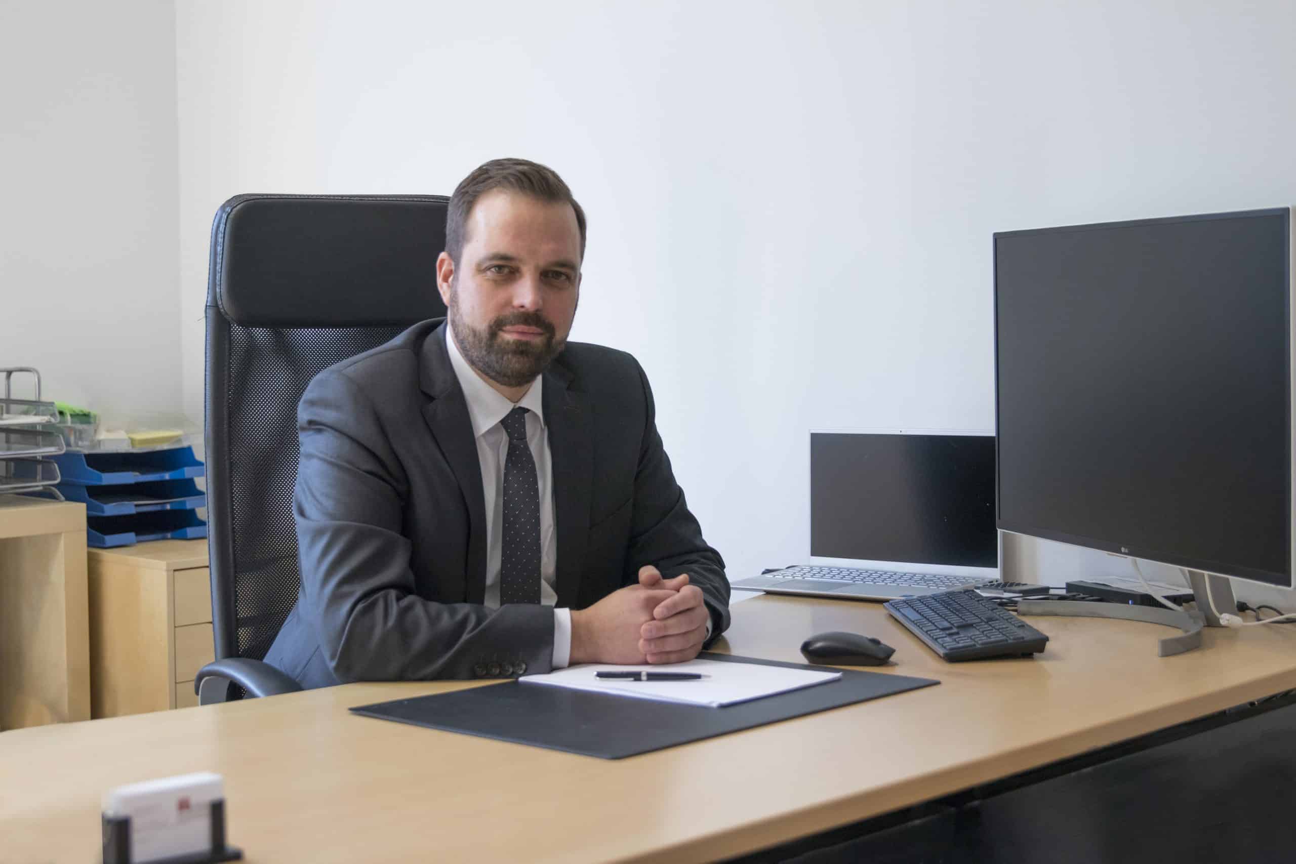 Robert Terhart, LL.M.